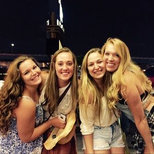 Meet your Posher, Katie